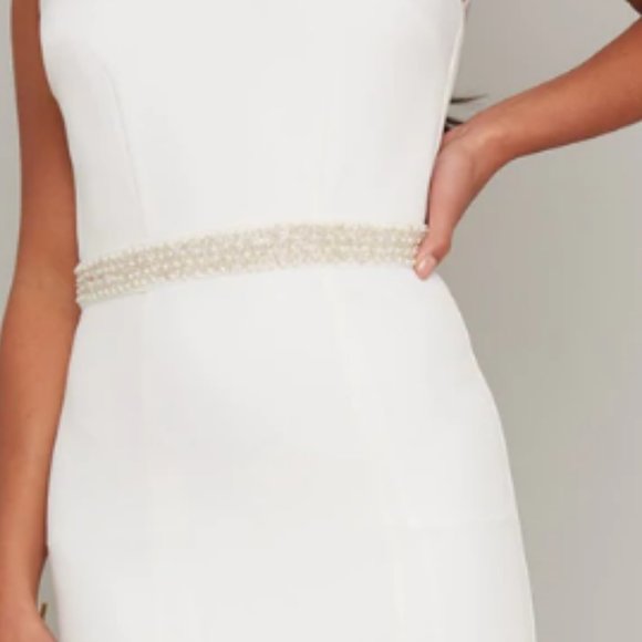 Chi Chi Bridal Petite Dress NWT - Picture 5 of 9